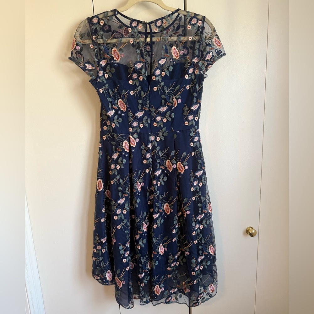 Adrianna Papell Navy Floral Embroidered Illusion Dress, Size 4 in EUC - Picture 2 of 6